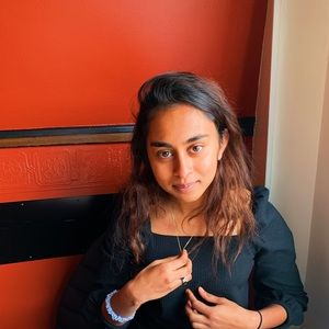Meet your Posher, Maya